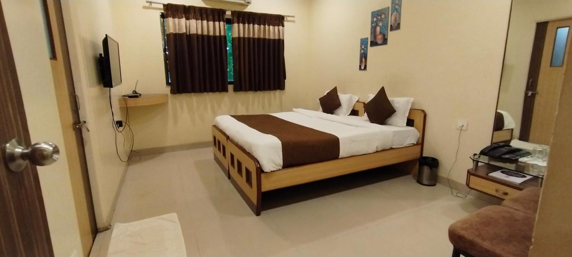 Aquarius Resort Gorhe Khurd Exterior photo
